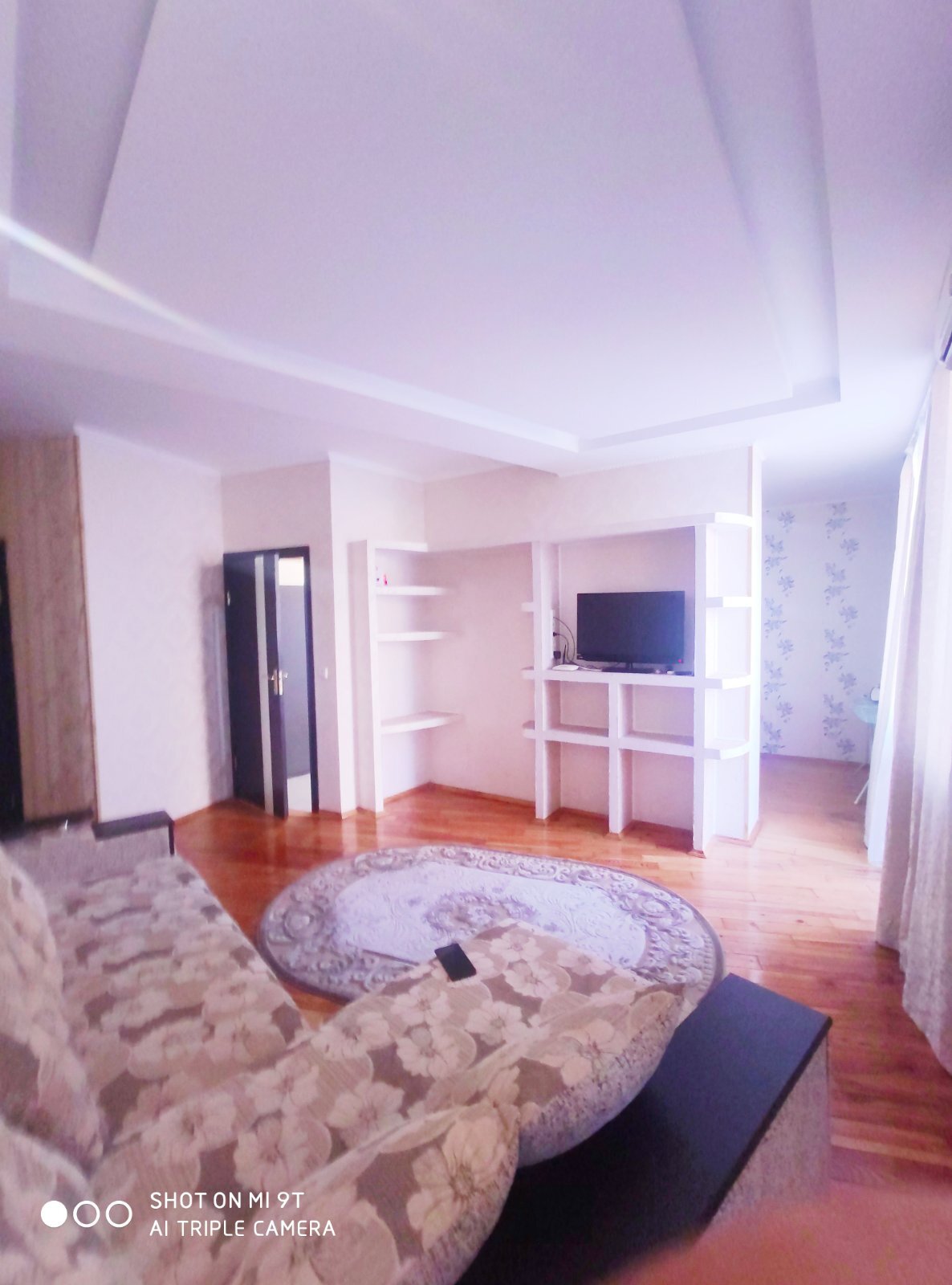 2-кімнатна квартира подобово 52 м², Володимира Івасюка вул., 7а
