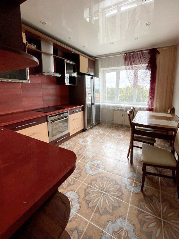 Продаж 2-кімнатної квартири 50 м², Петра Могили вул.