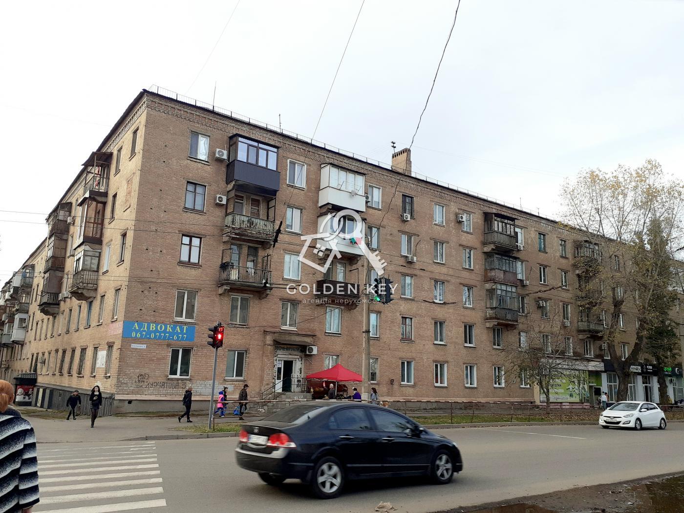 Продажа 2-комнатной квартиры 54.2 м², Курчатова ул.