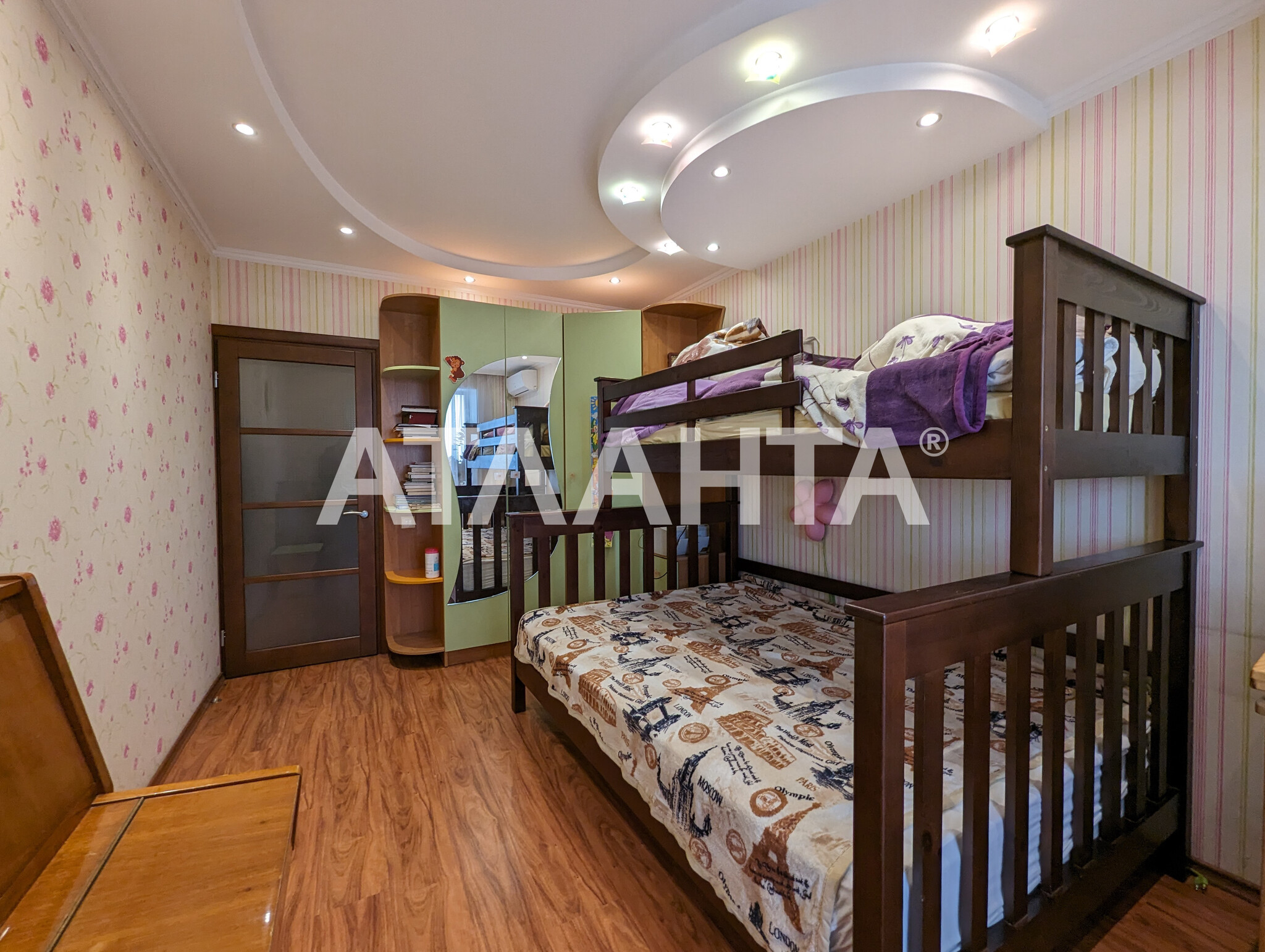 Продаж 3-кімнатної квартири 97.2 м², Комитетская вул., 14А