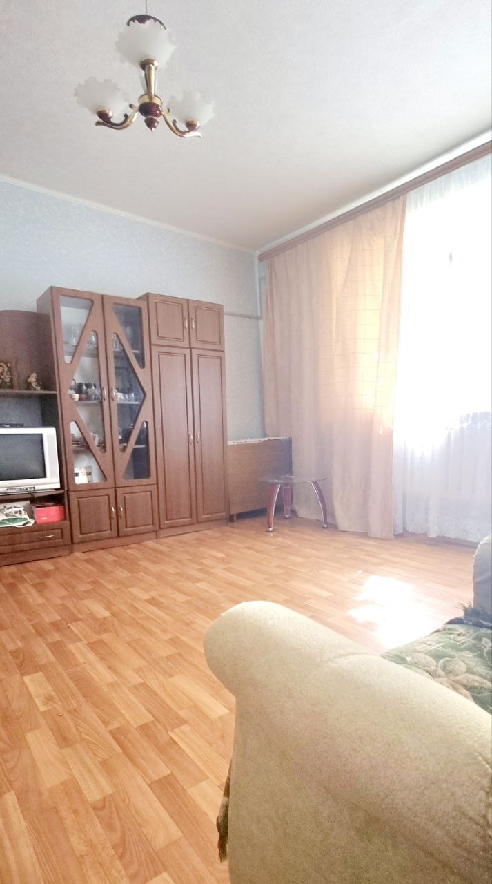 Продажа 4-комнатной квартиры 73 м², Дмитриевская ул., вул.15