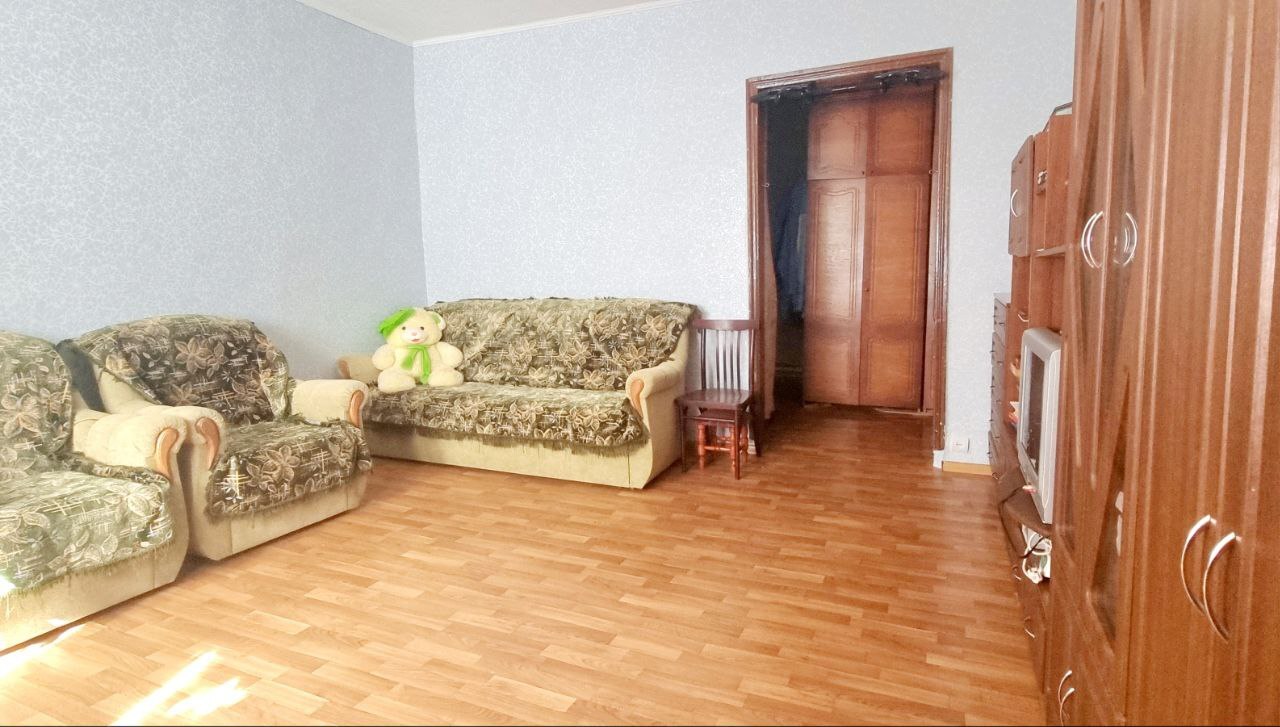 Продажа 4-комнатной квартиры 73 м², Дмитриевская ул., вул.15