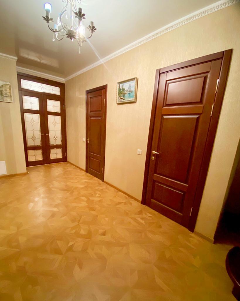 Продажа 5-комнатной квартиры 220 м², Сумская ул., 19