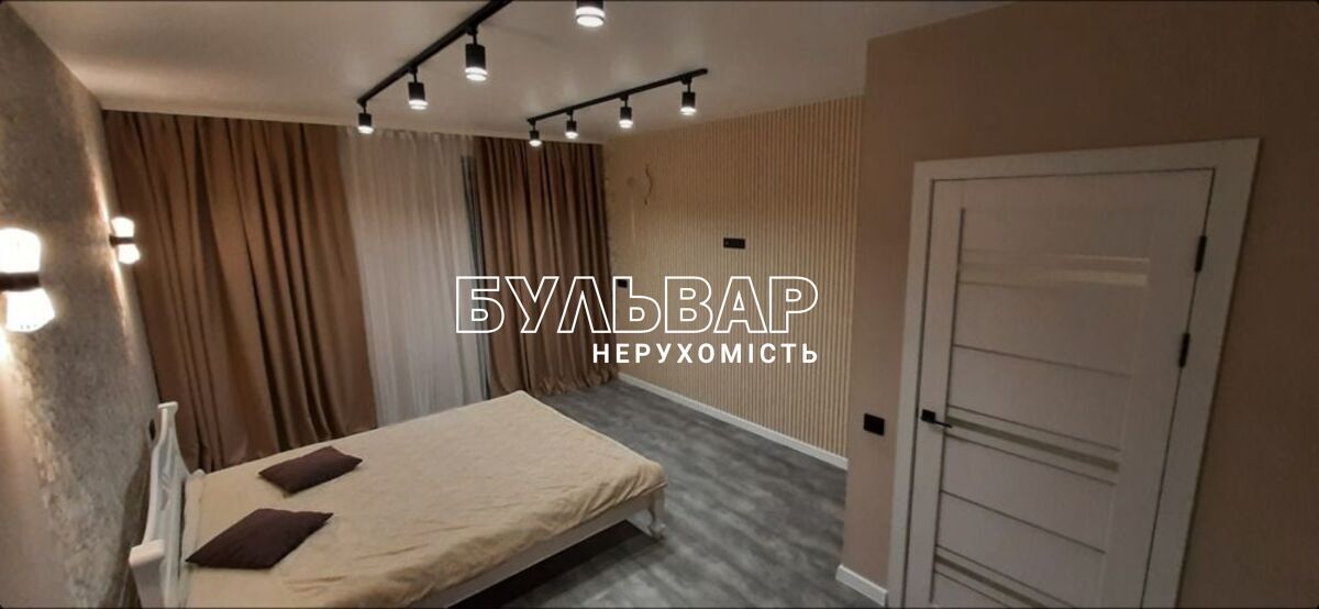 Продаж 1-кімнатної квартири 43 м², Заливна вул., 8А