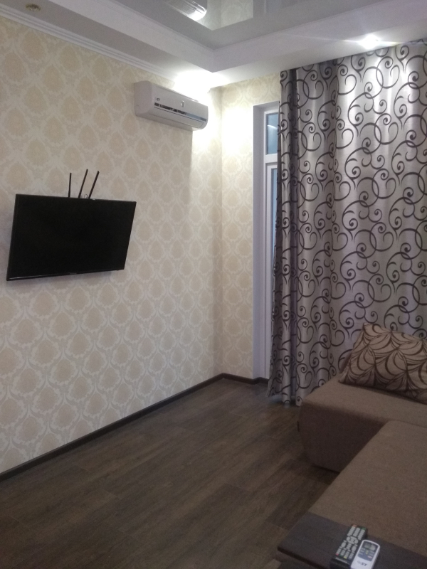 Аренда 1-комнатной квартиры 42 м², Академика Сахарова ул.