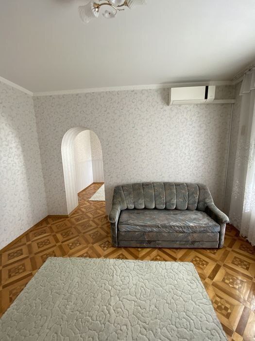 Аренда 4-комнатной квартиры 87 м², Новоместинская ул.