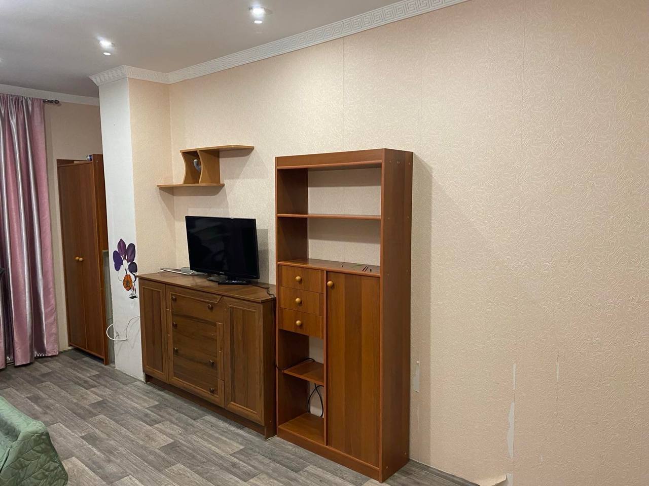 Продажа 1-комнатной квартиры 55 м², Генерала Бочарова ул.
