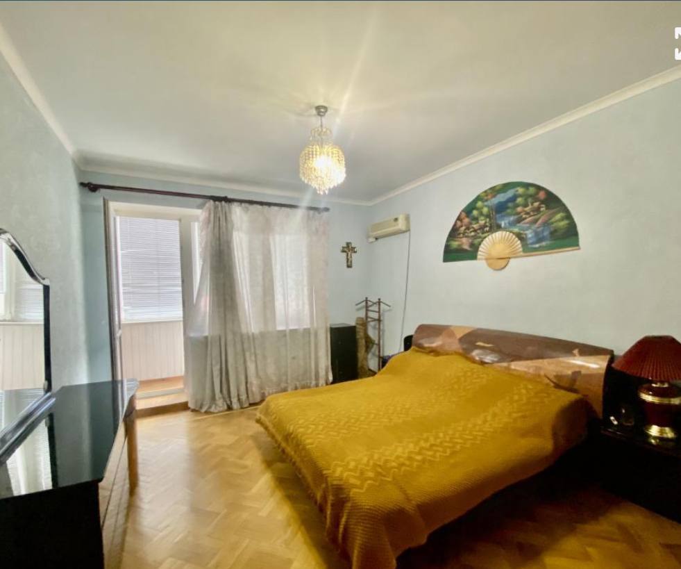 Продажа 3-комнатной квартиры 105 м², Екатеринославский бул.