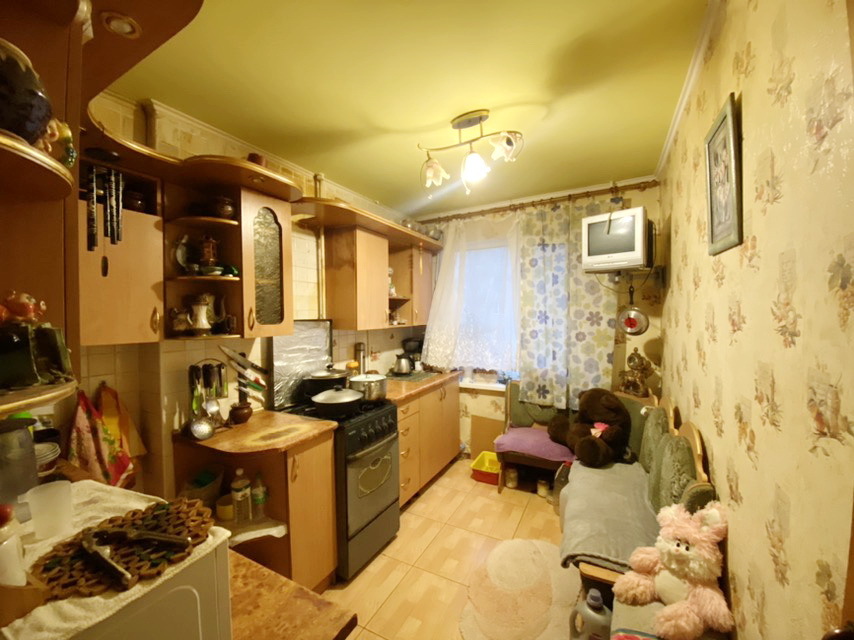 Продажа 3-комнатной квартиры 56 м², Киевская ул.