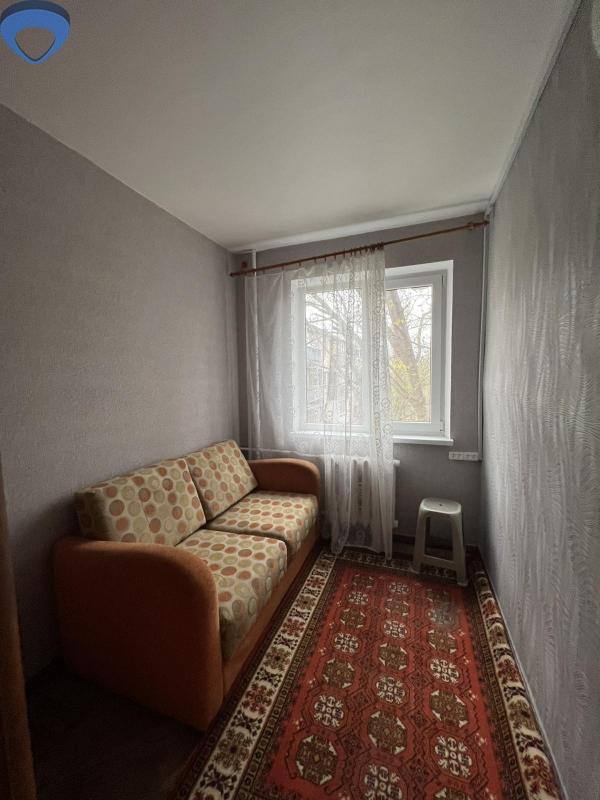 Продаж 2-кімнатної квартири 32 м², Героїв Крут вул., 10