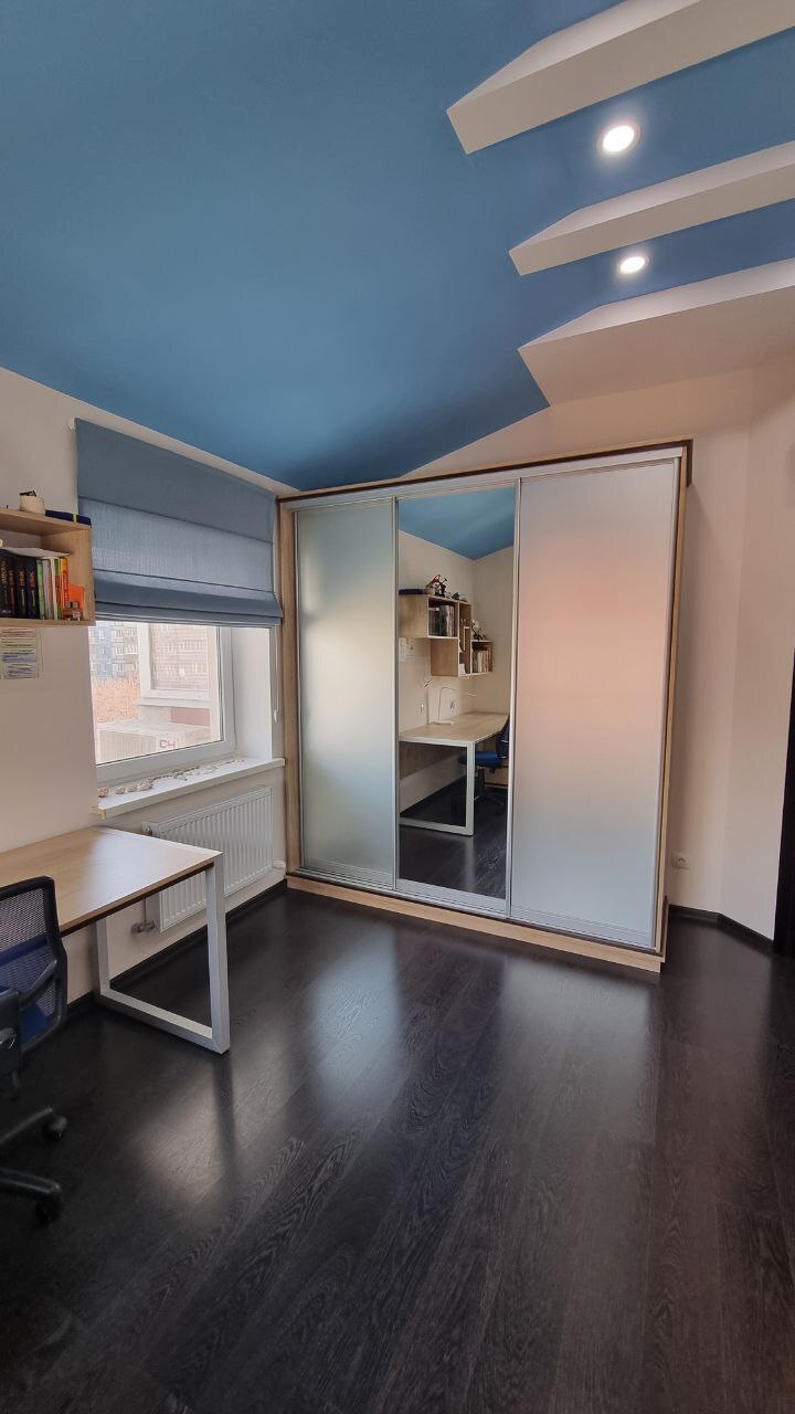 Продажа 5-комнатной квартиры 164 м², Кобзаря бул.