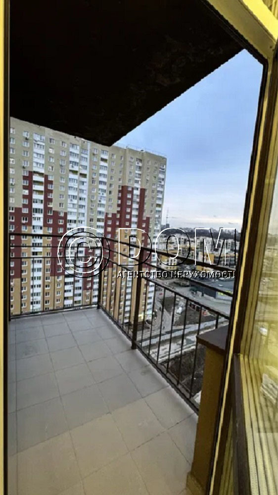 Продажа 2-комнатной квартиры 60 м², Александра Олеся ул.