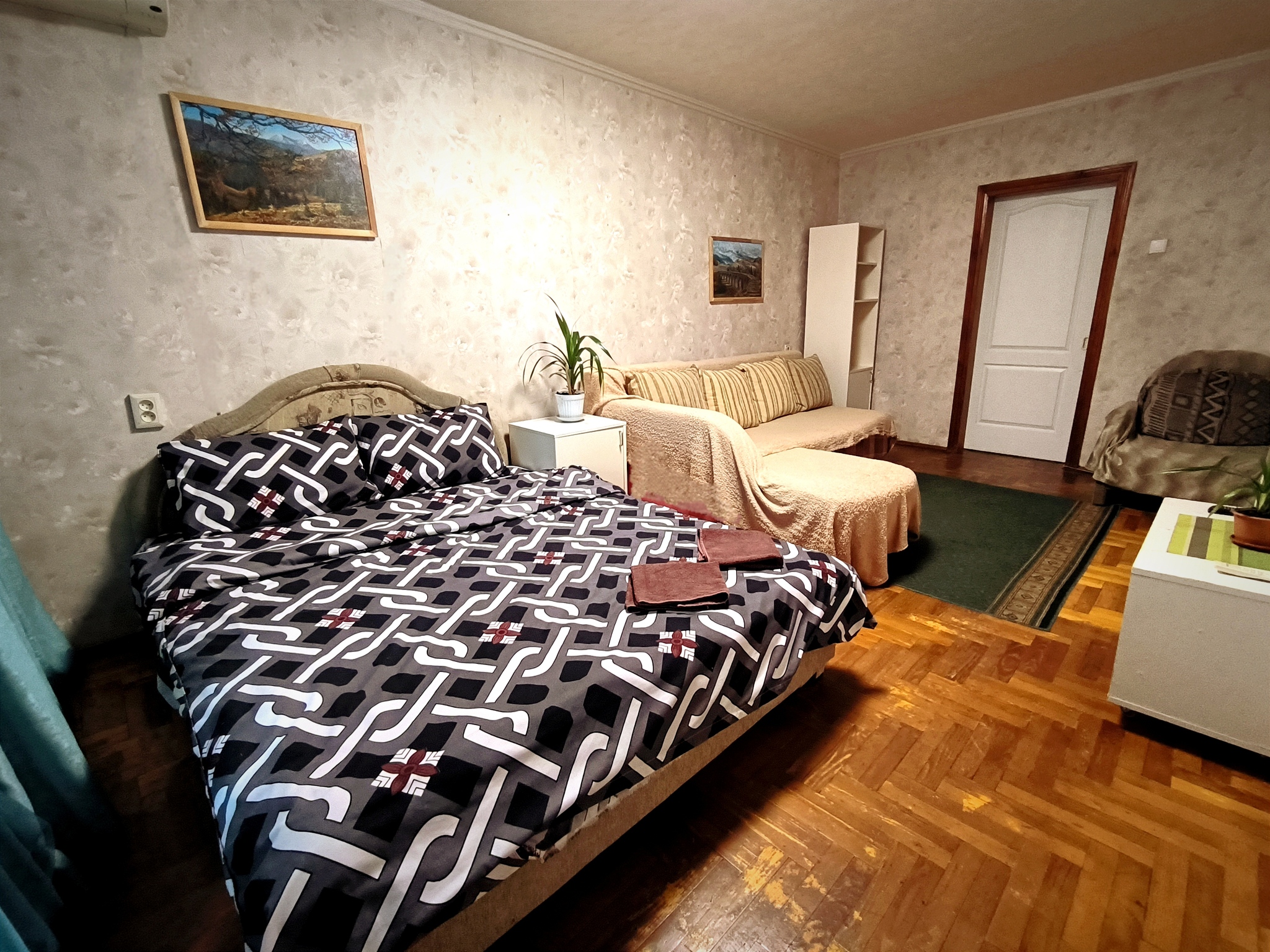 2-комнатная квартира посуточно 55 м², Маршала Малиновского ул., 12