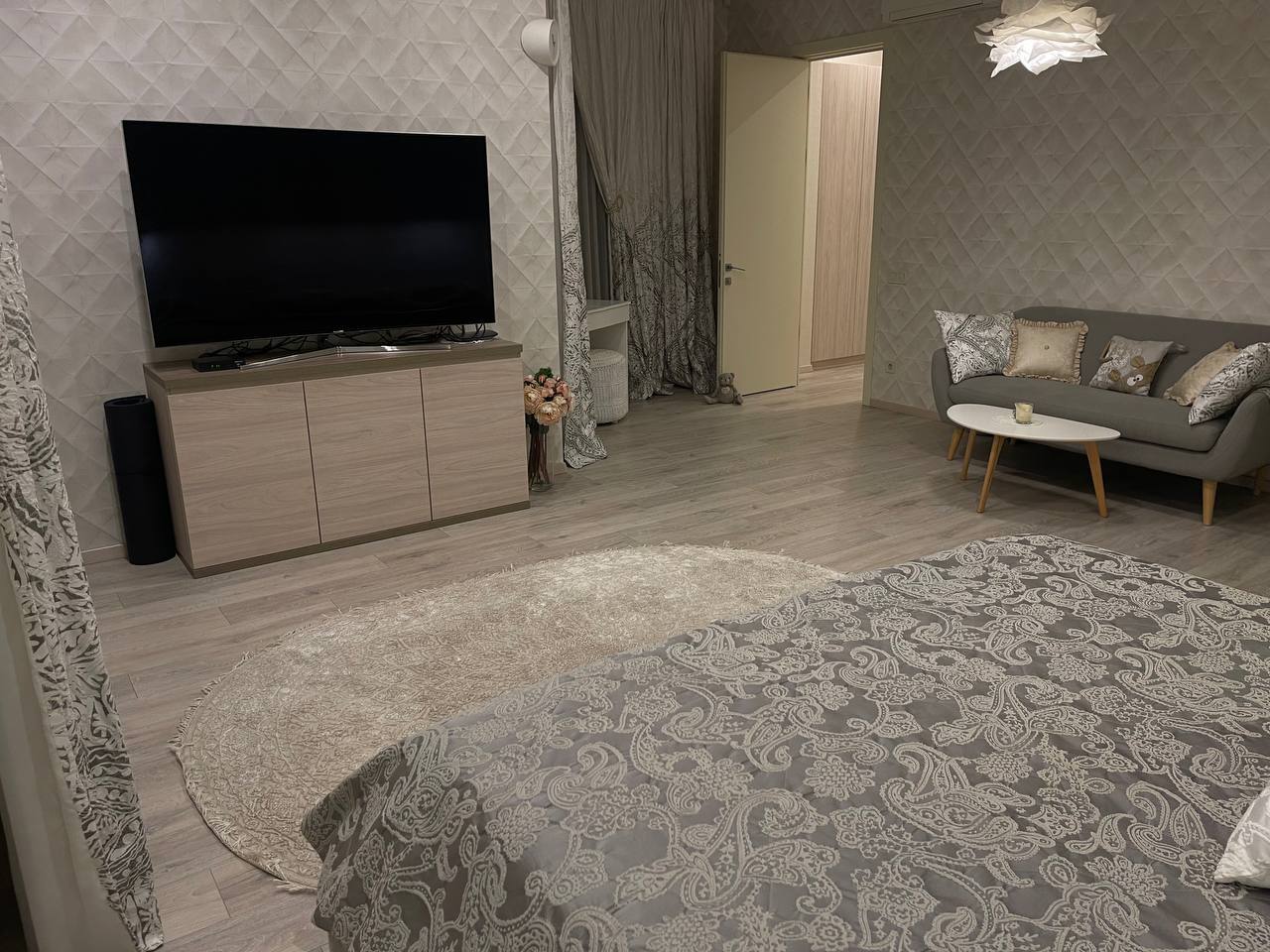 Продаж 3-кімнатної квартири 177.9 м², Львівська вул.
