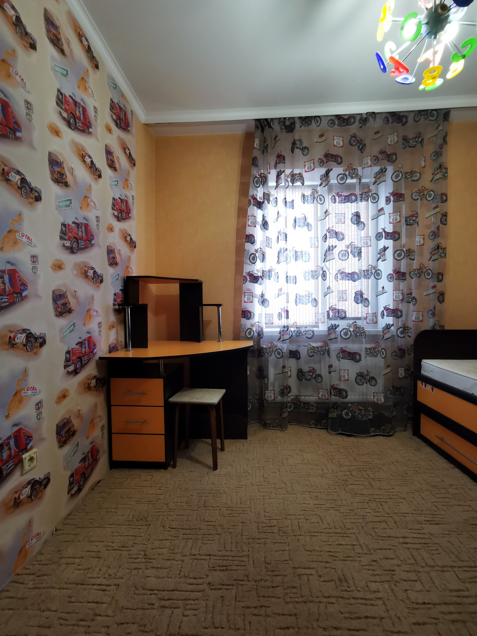 Продажа 3-комнатной квартиры 72 м², Олега Кошевого ул.