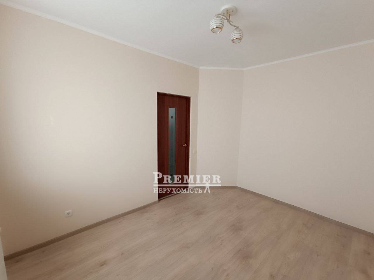 Продажа 2-комнатной квартиры 70 м², Парусная ул.