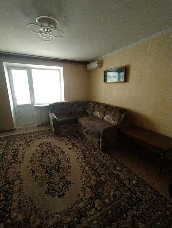 Продажа 4-комнатной квартиры 80 м², Чкалова ул., 108