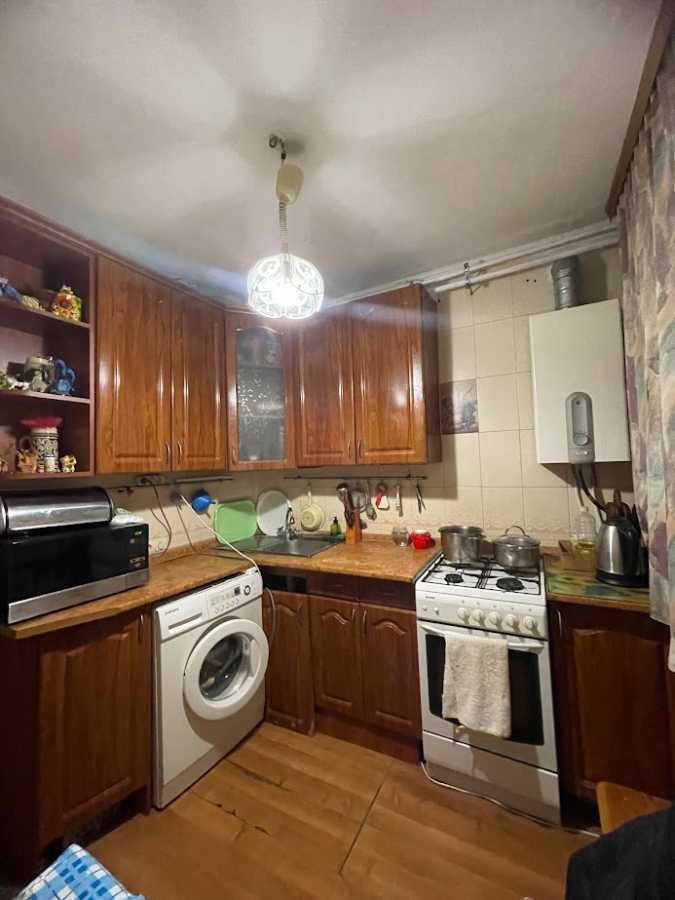 Продажа 3-комнатной квартиры 44 м², Богдана  Хмельницкого ул.