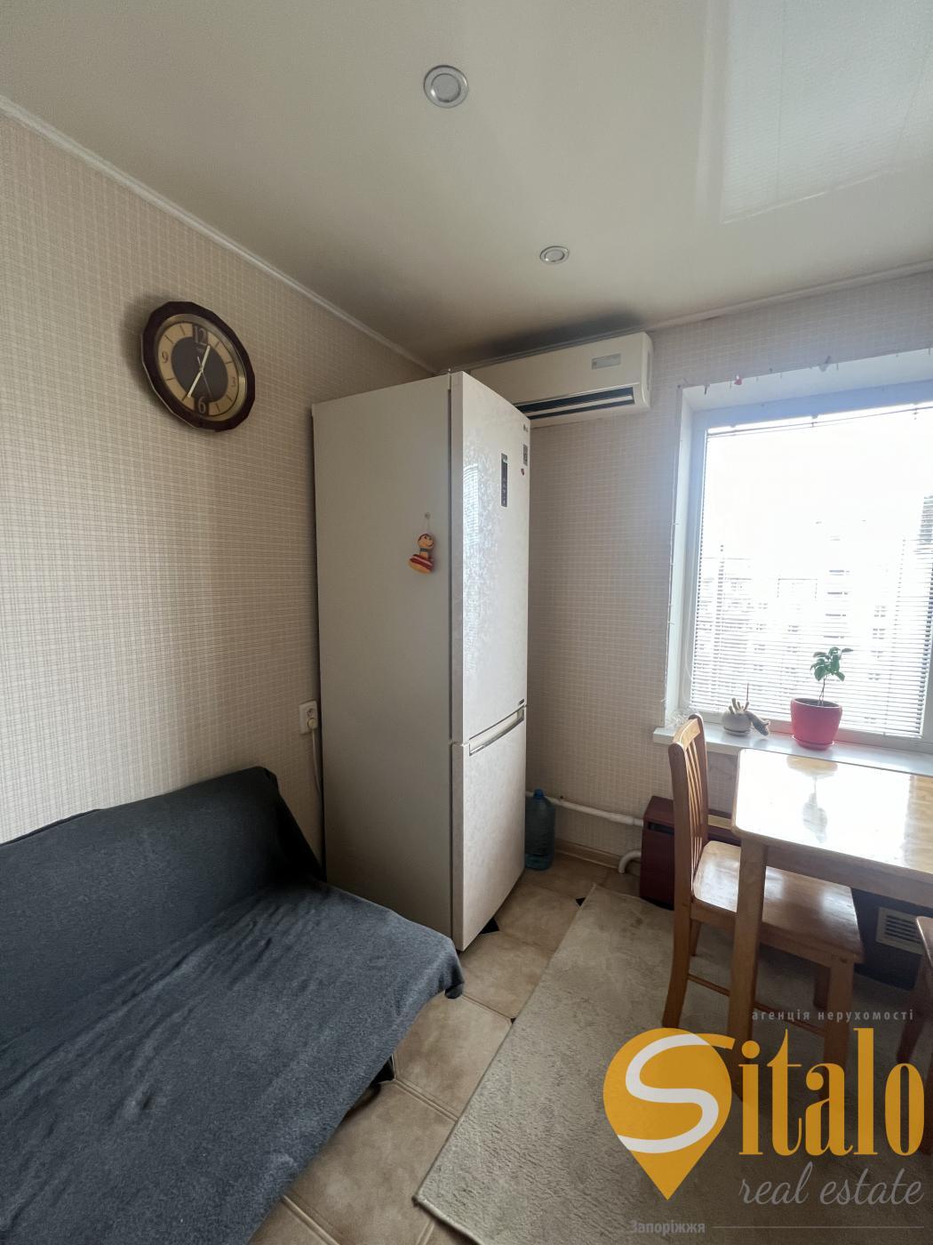 Продаж 2-кімнатної квартири 52 м², Зернова вул.