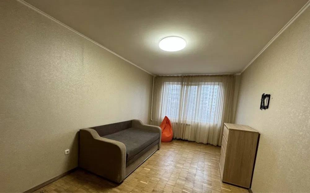 Аренда 1-комнатной квартиры 34 м², Гната Юры ул.