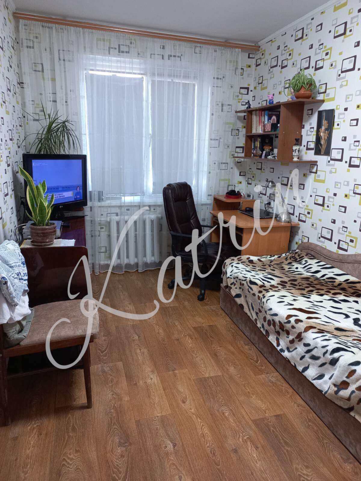 Продаж 2-кімнатної квартири 45 м², Метробудівська вул.