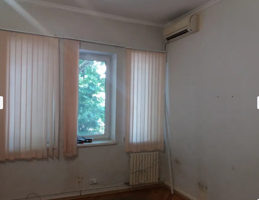 Аренда офиса 40 м², Хмельницкого Богдана ул.