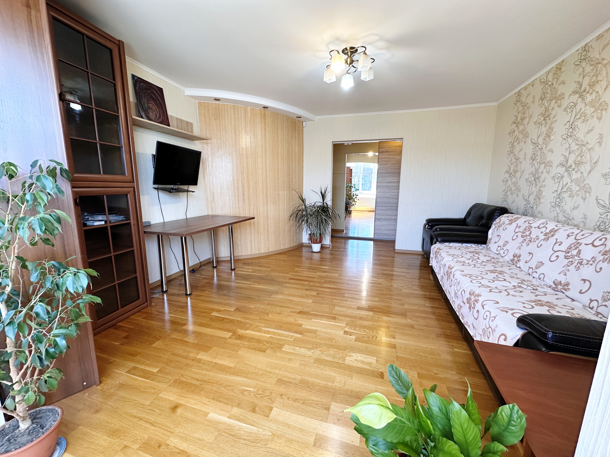 Продажа 3-комнатной квартиры 70 м², Михаила Грушевского ул., 37