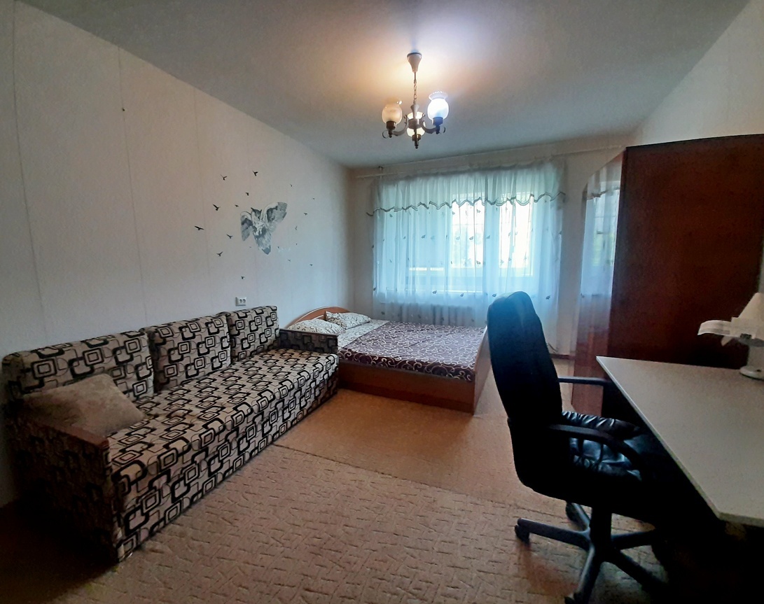 Продаж 1-кімнатної квартири 37 м², Героїв просп.