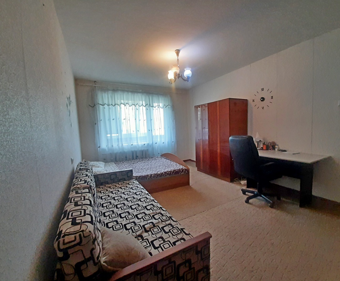 Продажа 1-комнатной квартиры 37 м², Героев просп.