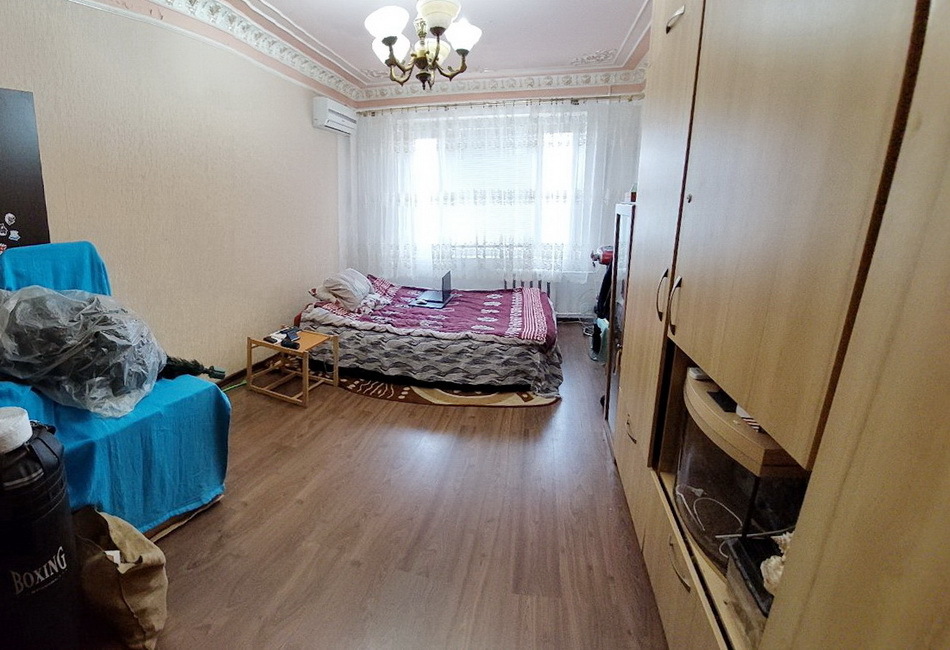 Продажа 3-комнатной квартиры 60.8 м², Люстдорфская дор.