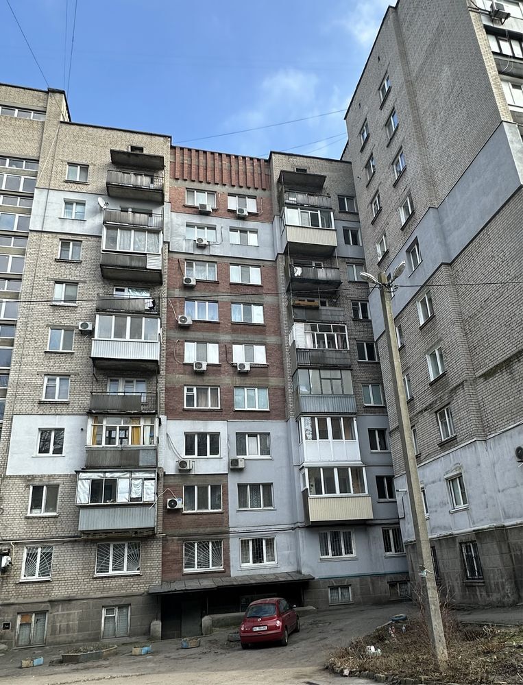 Продажа 3-комнатной квартиры 64 м², Макарова ул., 1Б