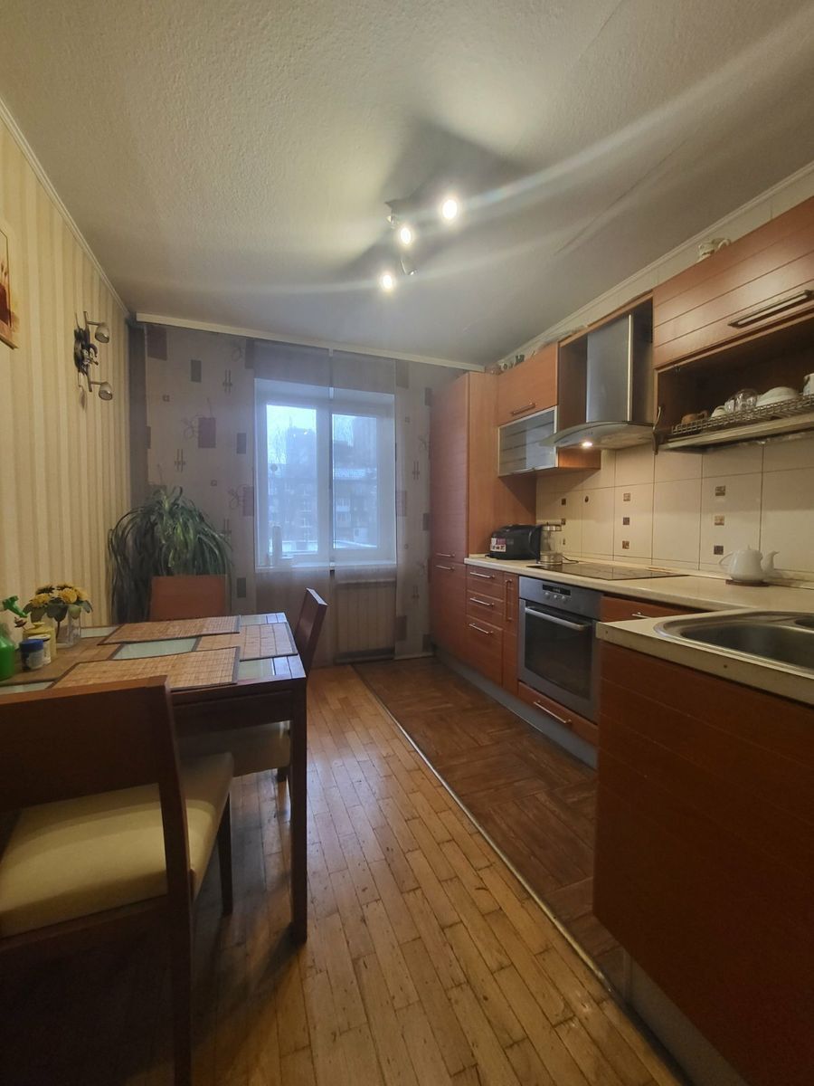 Продажа 2-комнатной квартиры 64 м², Златоустівська,4