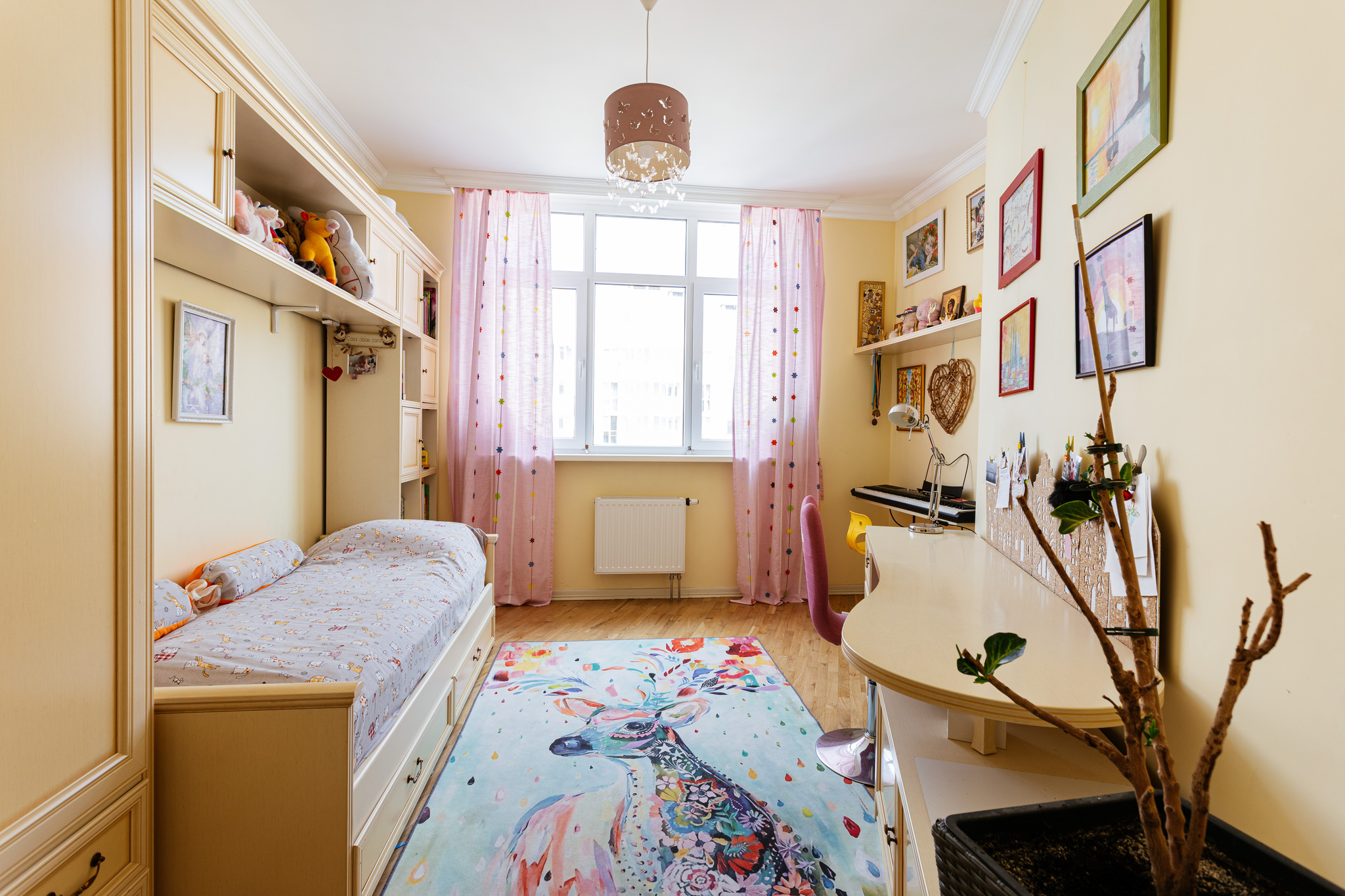 Продажа 4-комнатной квартиры 90 м², Семьи Кульженков ул., 35