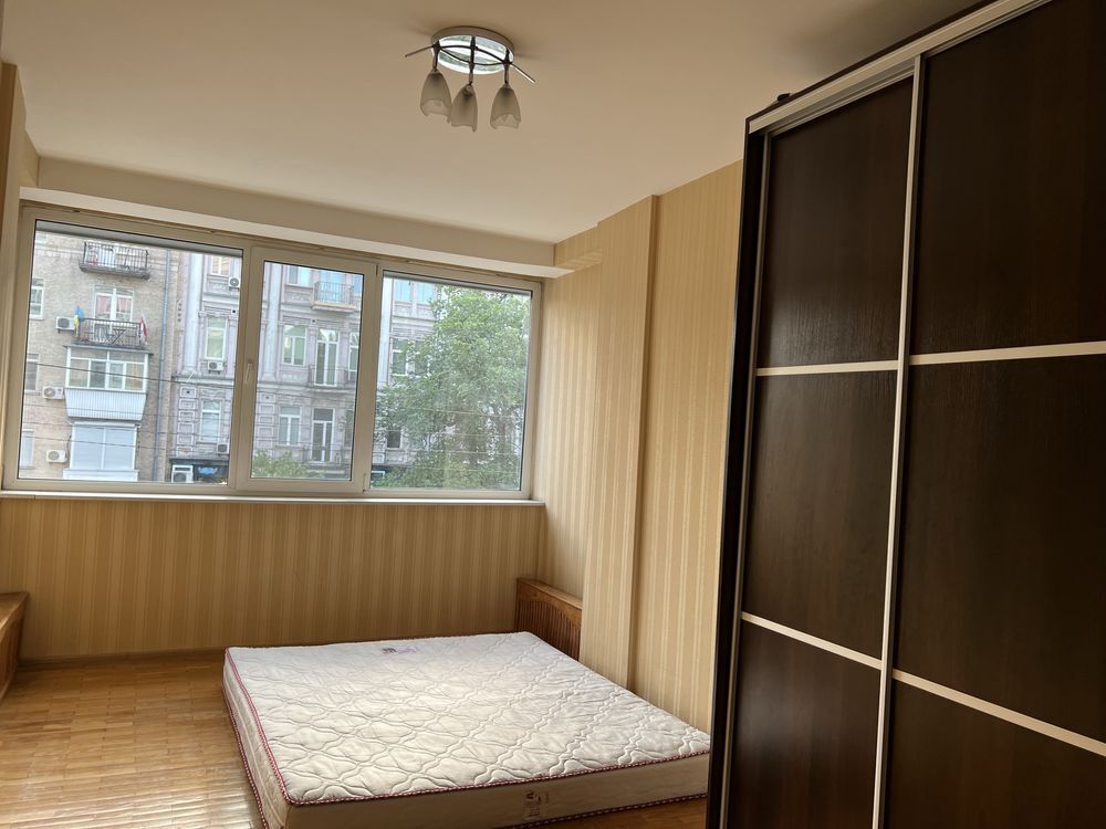 Продажа 2-комнатной квартиры 62 м²