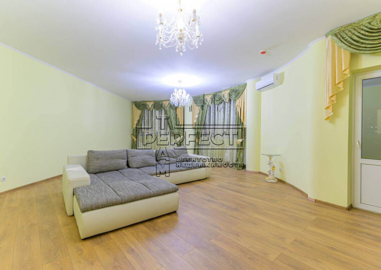 Продажа 4-комнатной квартиры 168 м², Голосеевский просп., 30Б