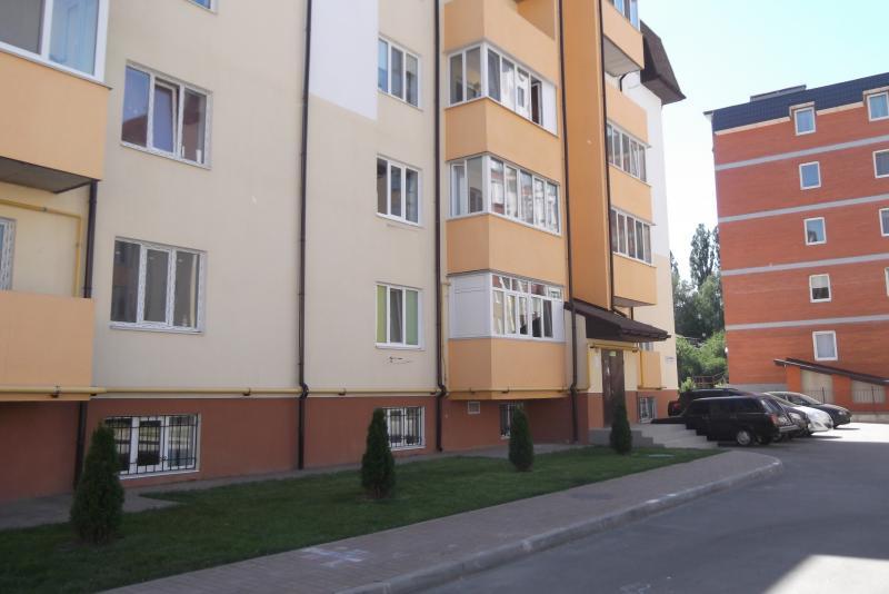 Киевская обл., Киево-Святошинский район, г. Вишневое, Молодежная (Пионерская) ул., 22