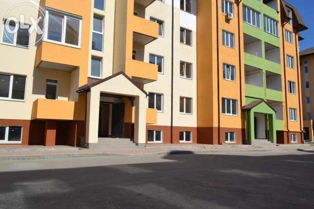 Київська обл., Києво-Святошинський район, м. Вишневе, Молодіжна (Піонерська) вул., 20