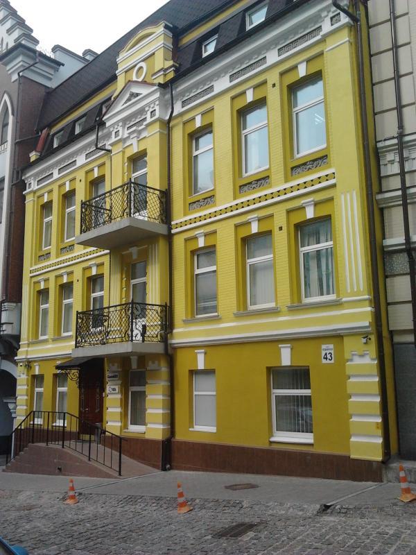 Київ, Воздвиженська вул., 43