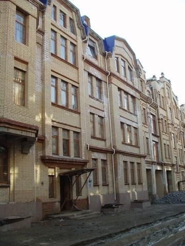 Київ, Воздвиженська вул., 40