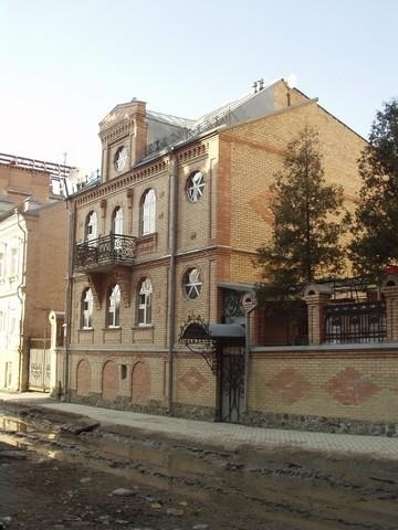 Київ, Воздвиженська вул., 27