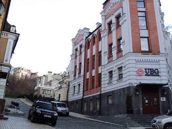 Київ, Гончарна вул., 20