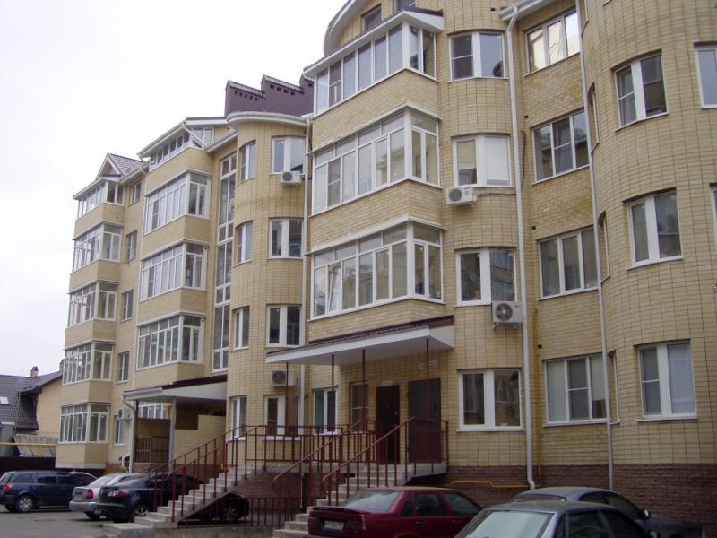 Київська обл., Києво-Святошинський район, м. Вишневе, Молодіжна (Піонерська) вул., 28А