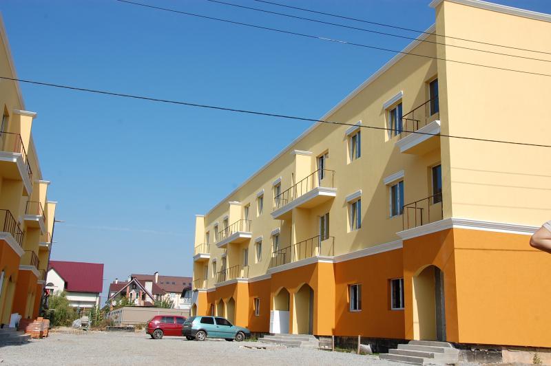 Київська обл., Києво-Святошинський район, с. Святопетрівське, Грушевського вул., 7