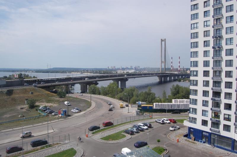 Київ, Зарічна вул., 1Б