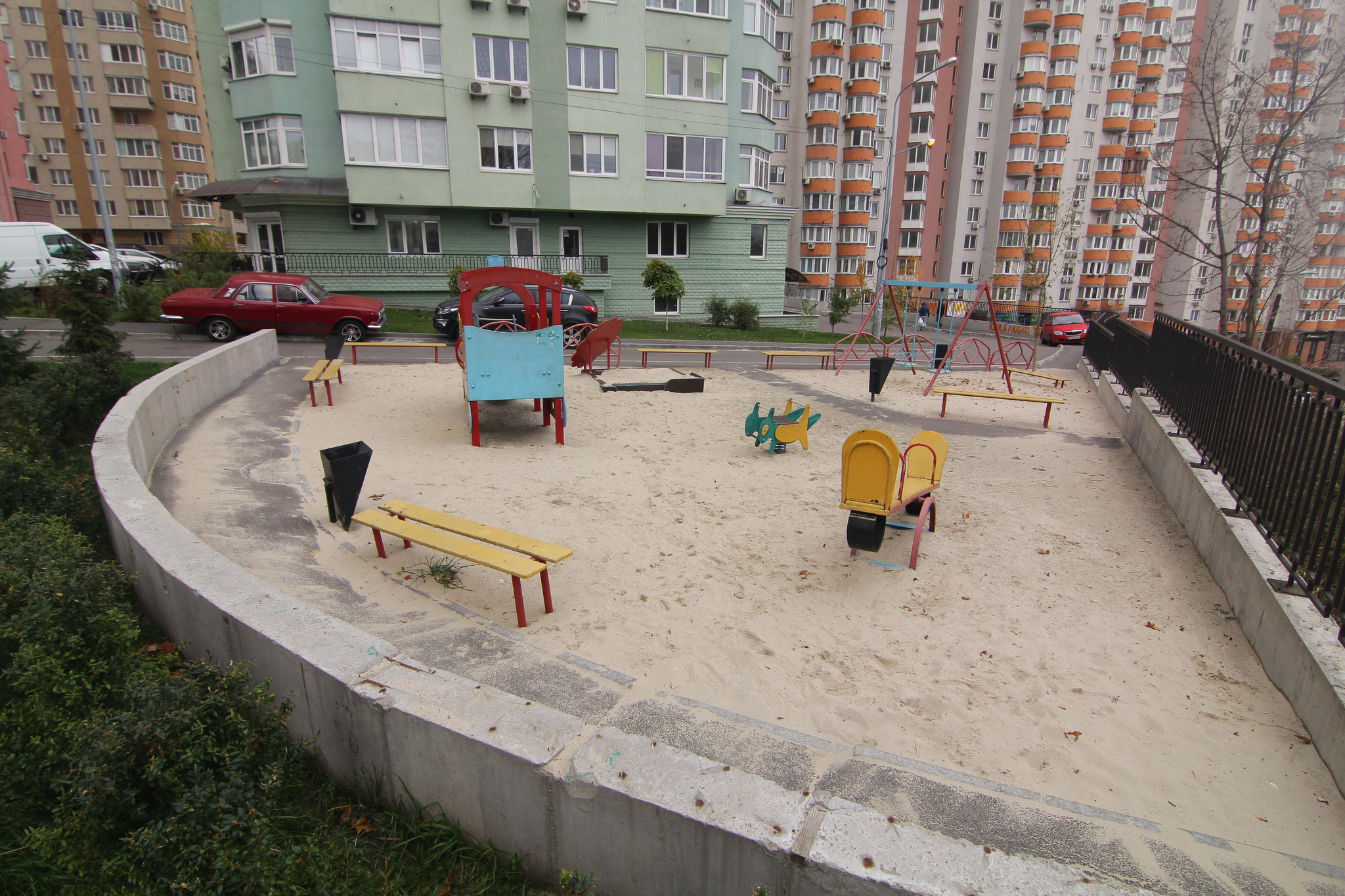 Киев, Феодосийская ул., 1А