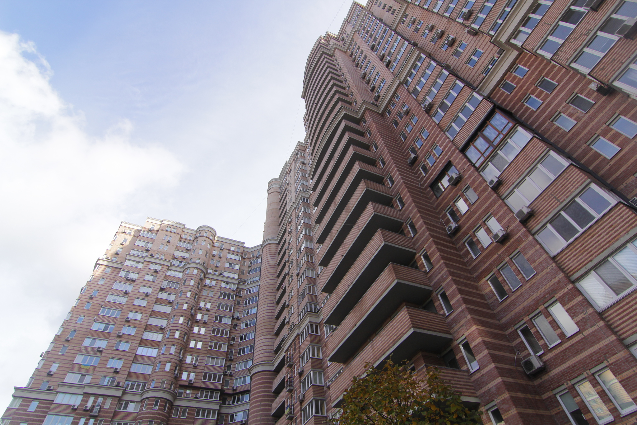 Киев, Голосеевская ул., 13Б