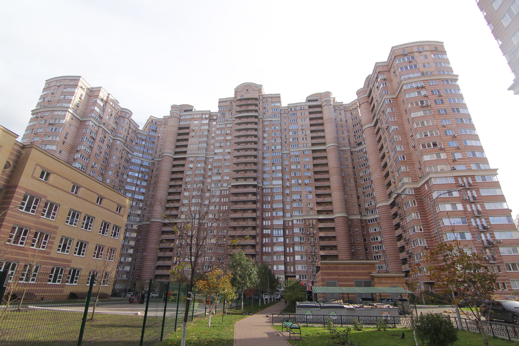 Киев, Голосеевская ул., 13Б