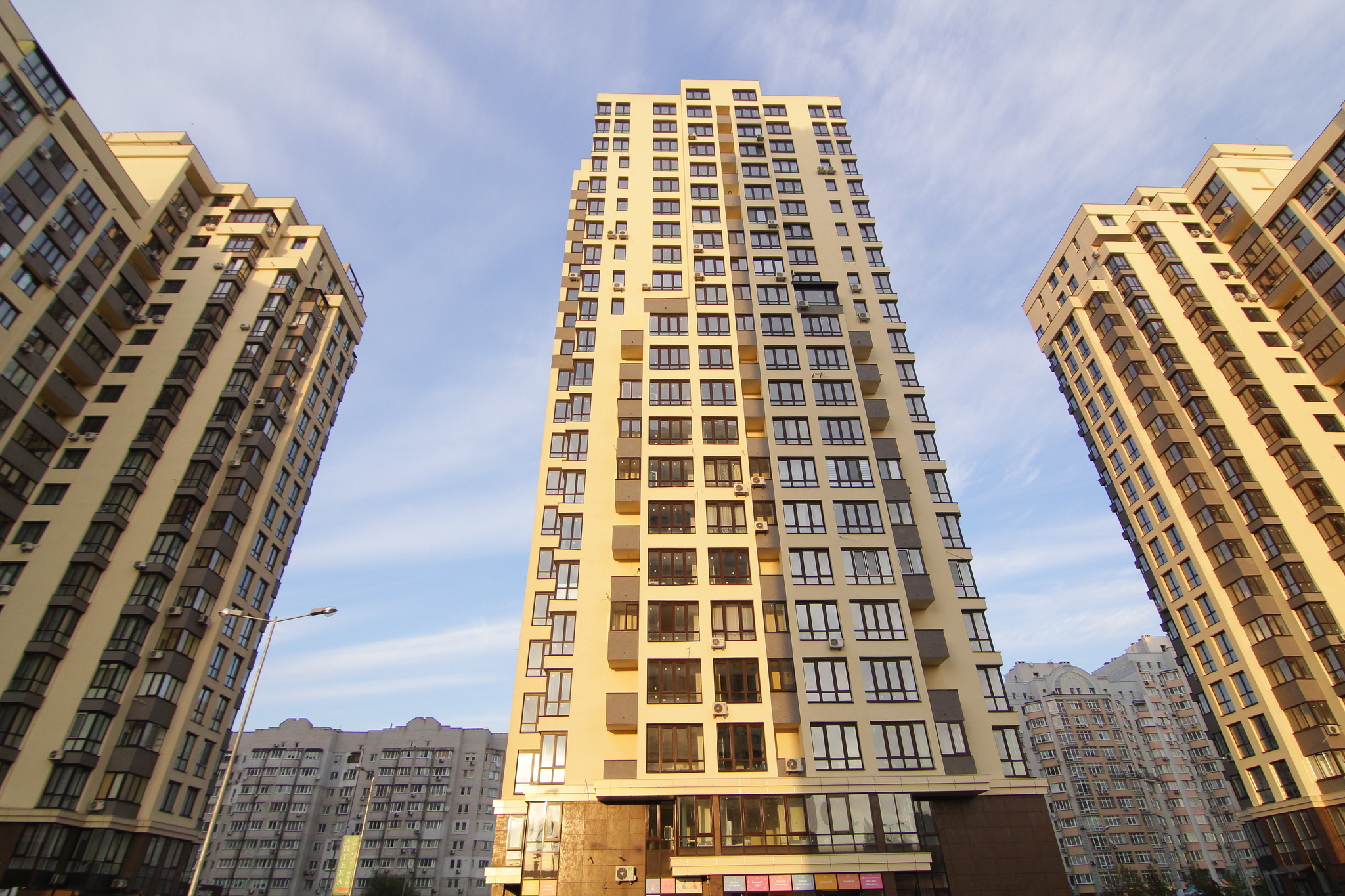 Київ, Маршала Конєва вул., 12А