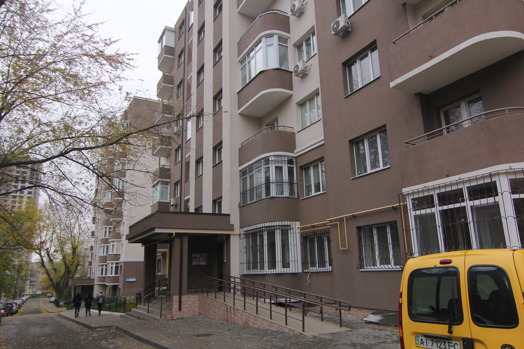 Киев, Володи Дубинина ул., 7/14