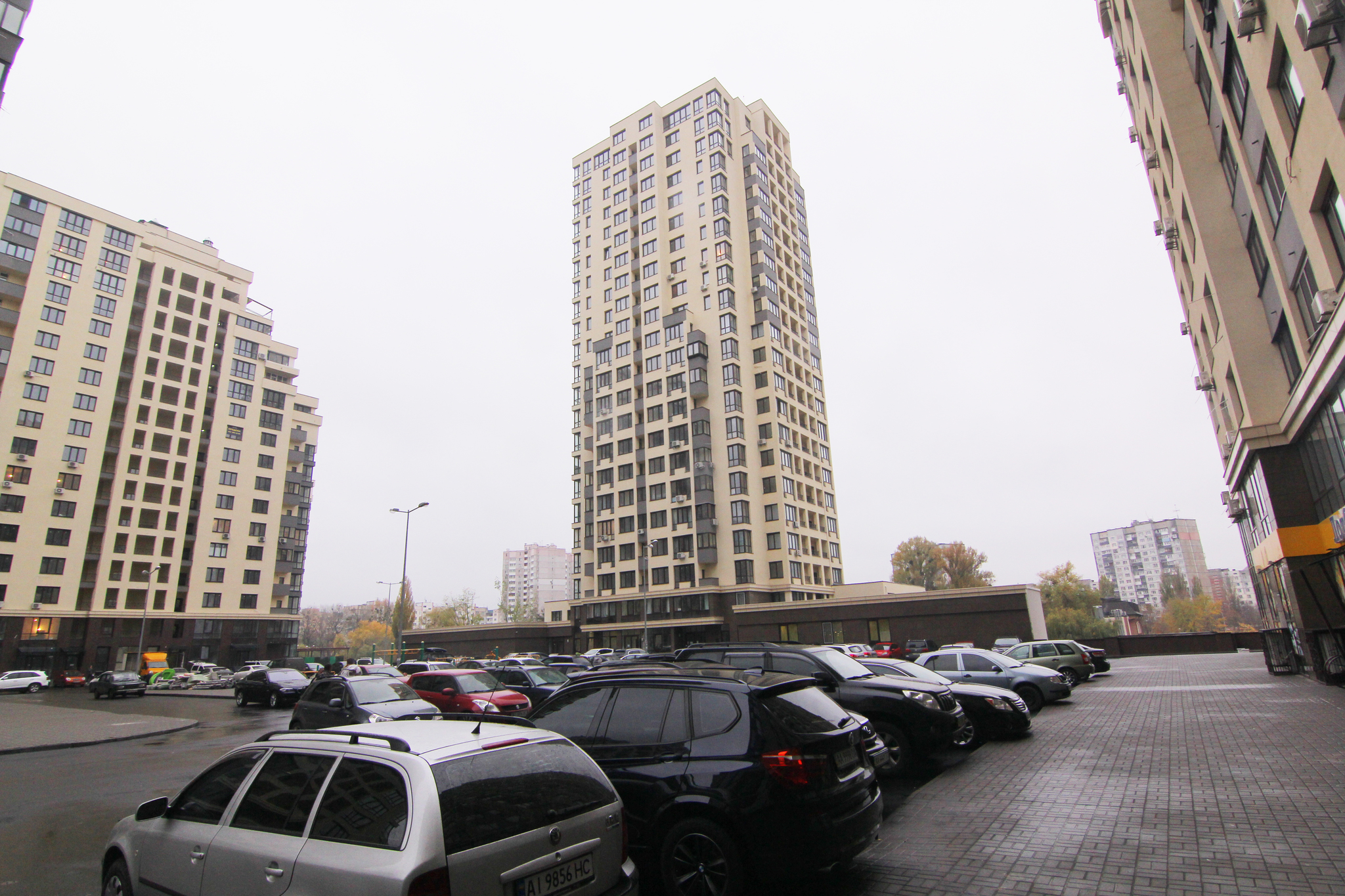 Продажа 3-комнатной квартиры 100 м², Маршала Конева ул., 12